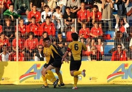 TUTTOJUNIORES: GRANDIOSI SAVIO E FUTBOLCLUB,  4 CLUB IN VETTA NEL GRUPPO A, E TRA FIDENE E MARINO…