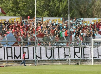 SERIE D GIR. G, IL 23° TURNO: GROSSETO – RIETI AD ALTA TENSIONE, LA VITERBESE PUO’ APPROFITTARNE