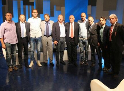 CALCIO D’ANGOLO CHE PUNTATA……LA REPLICA DA NON PERDERE ORE 20,30 DIGITALE TERRESTRE CANALE 210