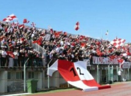 CLAMOROSO A GAETA, TRA POCO LA SQUADRA VA A PROTESTARE IN COMUNE