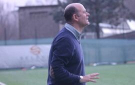 ROSSI SMORZA GLI ENTUSIASMI: “LA RUSTICA, SERVE A POCO ESSERE PRIMI DOPO SETTE GIORNATE”