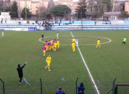 TRE MESI DOPO E’ DI NUOVO CYNTHIA. AL COMUNALE GOL, VITTORIA E SORRISI….