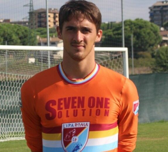 LECCESE SBLOCCA IL MATCH, “SUPERMAN” ROSSI PAREGGIA AL 93’: LA LUPA ROMA FA 2-2 CON IL MESSINA