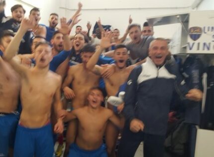 CASSINO IN TRIONFO: LA SQUADRA DI CASTELLUCCI ALZA LA COPPA AL CIELO