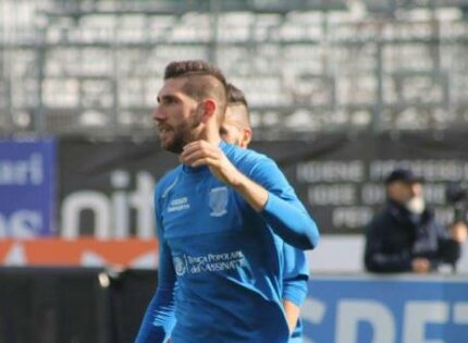 CALCAGNI ESALTA IL CASSINO: “IL PROFESSIONISMO? VORREI RICONQUISTARLO CON QUESTA MAGLIA”