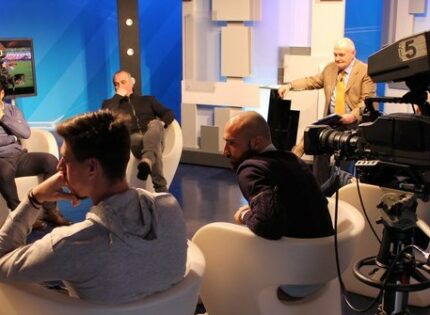 CALCIO D’ANGOLO: CASO-POCHESCI, DIRTY SOCCER E QUESTIONE ARBITRALE IL MENU DI UNA TRASMISSIONE PICCANTE