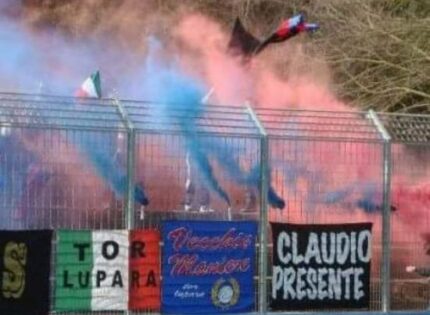 GIORNATA DELL’ORGOGLIO ROSSOBLU: IL PRIMO MAGGIO GLI ULTRAS DEL FONTE NUOVA SALUTANO L’ECCELLENZA