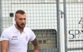 UFFICIALE: LAZZARINI HA FIRMATO PER IL CASTELSARDO. IL CENTROCAMPISTA: “PRONTO AD ESSERE UN GLADIATORE PER QUESTI COLORI”