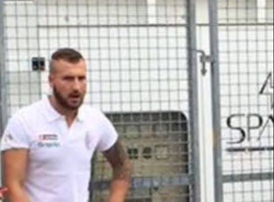 UFFICIALE: LAZZARINI HA FIRMATO PER IL CASTELSARDO. IL CENTROCAMPISTA: “PRONTO AD ESSERE UN GLADIATORE PER QUESTI COLORI”