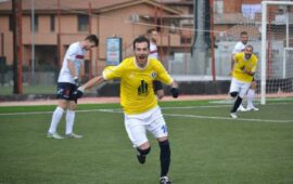 Atletico Morena, un guizzo di Comparelli stende La Rustica. L’attaccante: “Bisogna farsi trovare pronti quando serve”