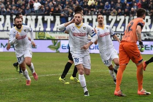 Un rigore di Dionisi decide il derby Latina – Frosinone