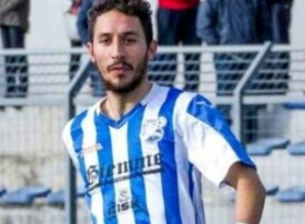 De Vecchis, cuore-Cavese: “Mancano sette finali, usiamo la testa ed ariamo il campo”