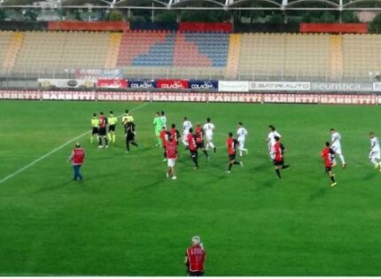 Il Monterosi esce a testa alta dalla Tim Cup. Il Gubbio vince di misura grazie alla rete di Valagussa