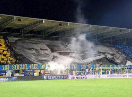 Esordio senza gol al nuovo stadio Benito Stirpe: Frosinone e Cremonese impattano sullo 0-0