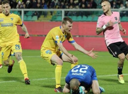Il Frosinone crolla a Palermo: al Barbera finisce 1 – 0 per i rosanero