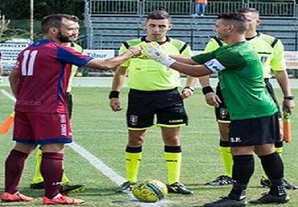 Tivoli, pari e spettacolo al ‘Galli’: la prima con l’Anzio finisce 2-2. Nanni e Piro, gol da cineteca