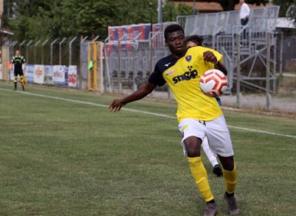 Serie D/Re dei Bomber: Segna sempre Tehe, Ponsacco sogna!