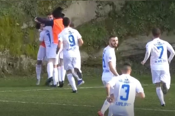 L’Albalonga in emergenza pareggia con il Montevarchi, Casimirri replica a Essoussi