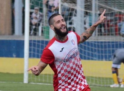 L’Aranova riparte da Luca Italiano, terza stagione consecutiva in rossoblù per lo “squalo”