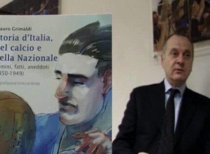 Mauro Grimaldi presenta il suo nuovo libro “Storia  d’Italia, del calcio e della Nazionale”