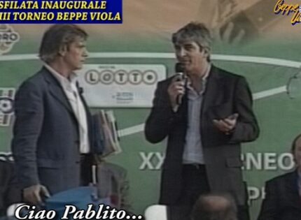 Ciao Pablito… “Il calcio è una scuola impareggiabile di vita”, Paolo Rossi alla sfilata inaugurale del XXIII Torneo Beppe Viola