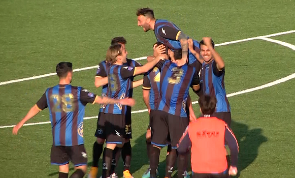 Latina, tris al Giugliano e primato solitario in classifica a + 6 sulla seconda: Le immagini della partita