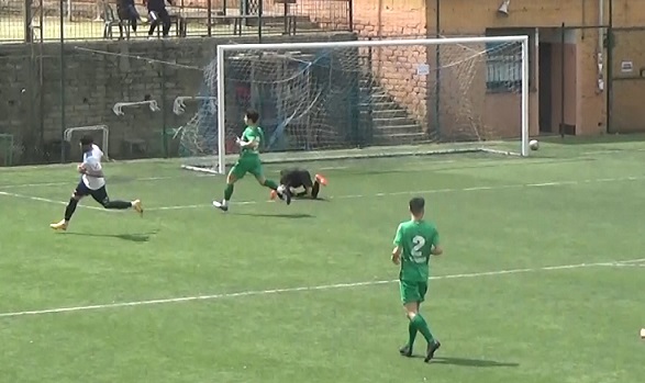 All’Astrea basta la rete di Di Curzio per avere la meglio sulla P.C. Tor Sapienza, il servizio della partita