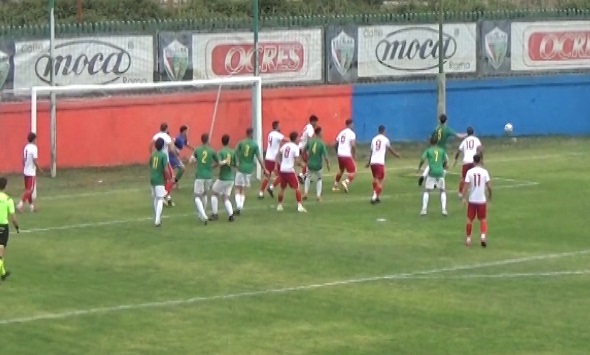 Partita frizzante all’Ocres Moca con tanti gol di pregevole fattura, Villalba e Casal Barriera pareggiano 2-2: La sintesi della gara
