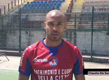 Adesso é ufficiale, la “pantera” Claudio De Sousa é della Tivoli: “Felice ed onorato di indossare questa maglia”