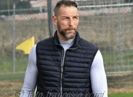Cristian Cassioli non è più l’allenatore del Falaschelavinio