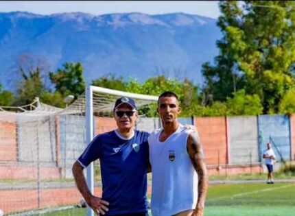 Regis da Capitano a chioccia: “Mi piace aiutare i ragazzi più giovani. Il Villalba? Ormai lo amo come la Roma…”