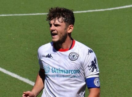 Parola al capitano del Grifone, Florin Tariuc: “La fascia al braccio una responsabilità, abbiamo cambiato molto ma rimaniamo ambiziosi”