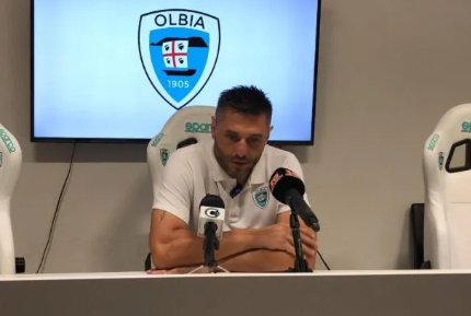 Olbia, Marco Amelia sollevato dall’incarico. Squadra affidata al tecnico dell’Under 19 Mario Isoni