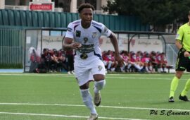 Unipomezia, parla il bomber Dos Santos: “Dobbiamo restare con i piedi per terra e lavorare tanto”