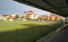 Giudice sportivo, stangata per il Fiumicino: una gara a porte chiuse e squalifica fino al 10 gennaio per il calciatore Massimo Mangione
