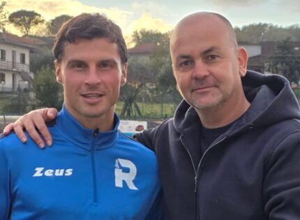 Roccasecca, ecco Andrea Jukic che ritrova mister Sandro Grossi suo allenatore ai tempi dell’ Isola Liri