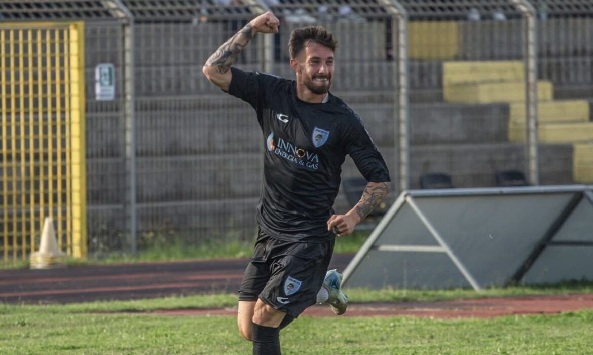 Tegola Terracina, rottura del legamento crociato anteriore per Luca Del Signore: “Auguri di pronta guarigione”