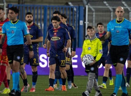 Il Guidonia Montecelio oggi alle 14.30 ospita il Forlì per centrare il terzo risultato utile consecutivo, mister Ginestra: “La squadra sta bene, sicuramente cambieremo qualcosa rispetto alla gara di giovedì col Bra”