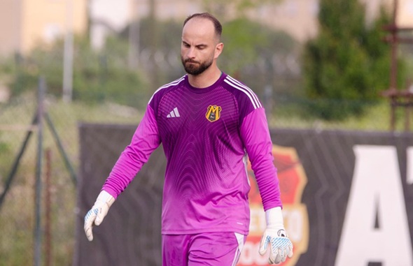 Francabandiera, portiere