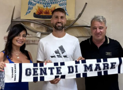 Cittá di Formia, colpo bomber Gomez: ufficiale il ritorno dell’attaccante argentino